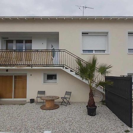 Ferienwohnung Le Lion D'Or Bessines Exterior foto