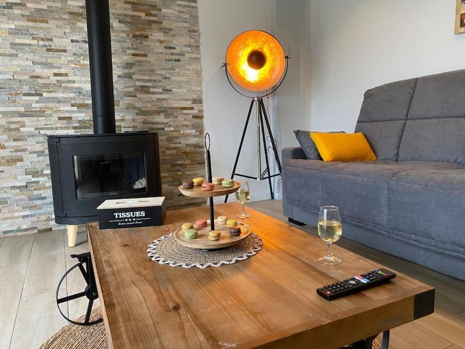 Ferienwohnung Le Lion D'Or Bessines Exterior foto