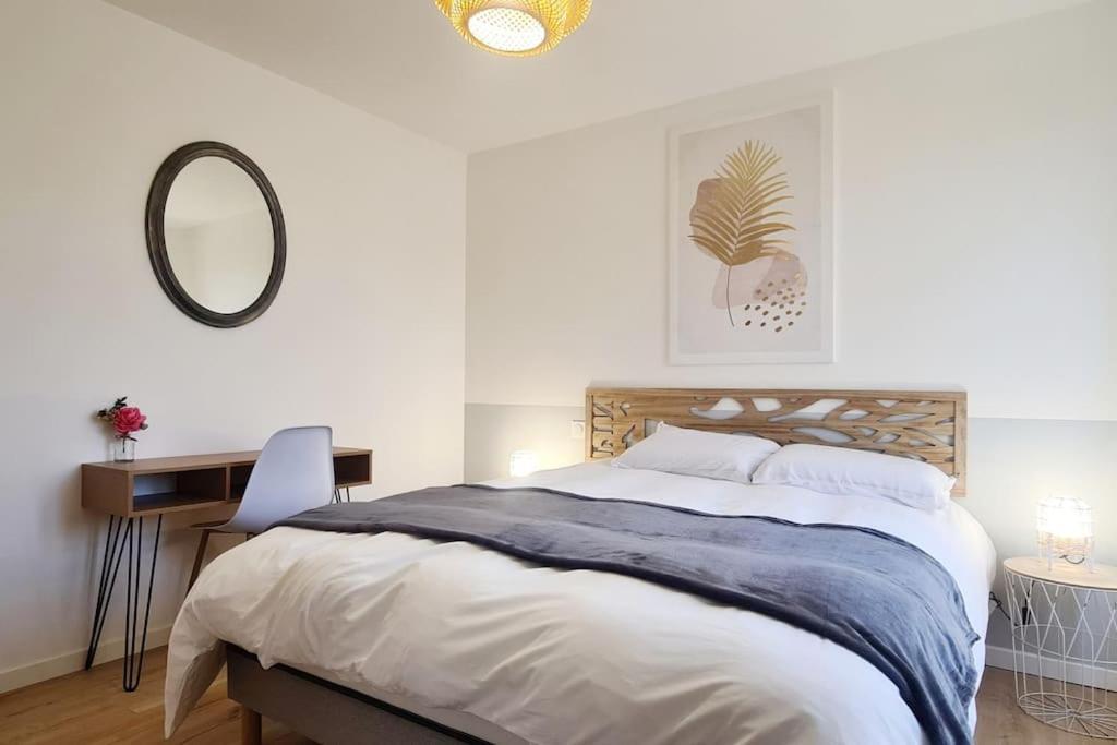 Ferienwohnung Le Lion D'Or Bessines Exterior foto